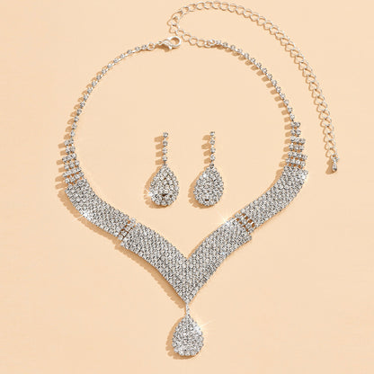 Sparkling V-Neck Necklace & Teardrop Earrings Set