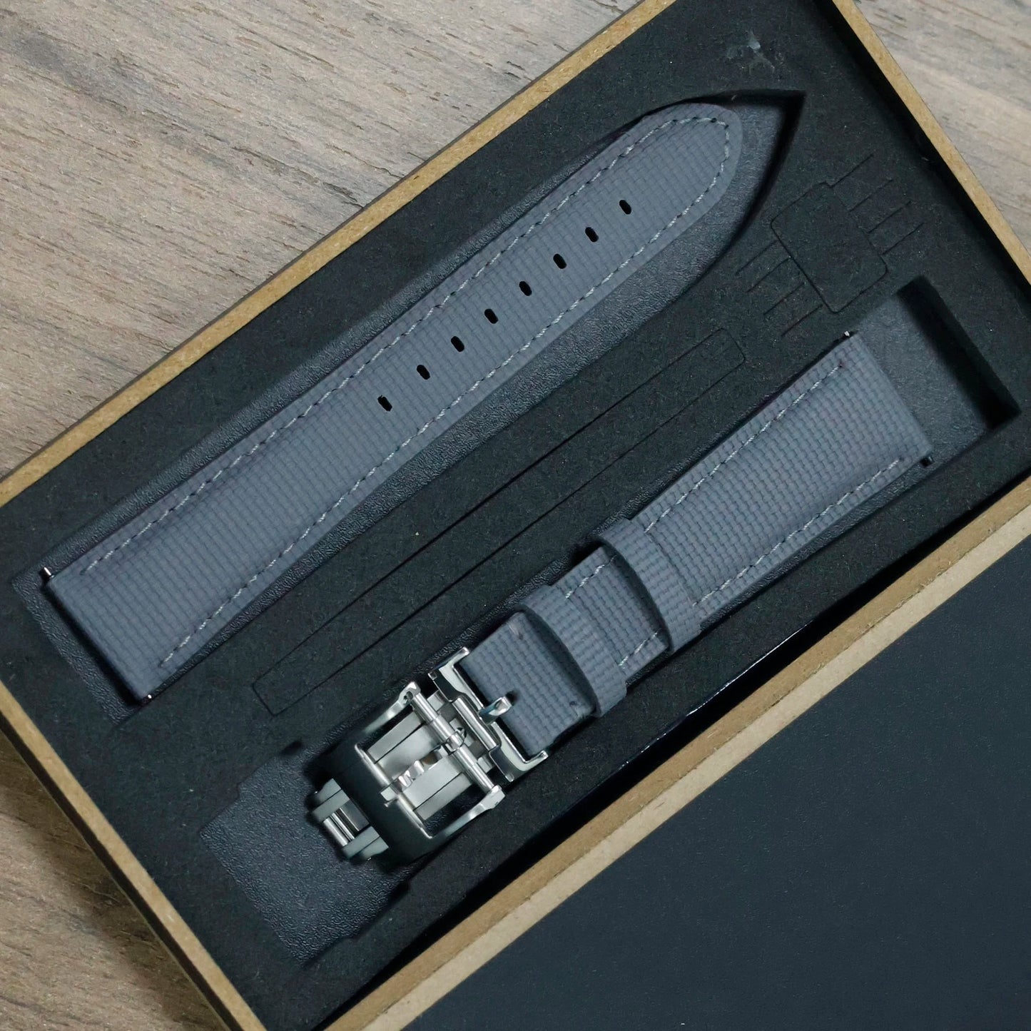 Universal Soft Sailcloth Signature Strap delugs design For Omeaga Tudor Tissot Rolex Tank Cartier Signature Watch Bands