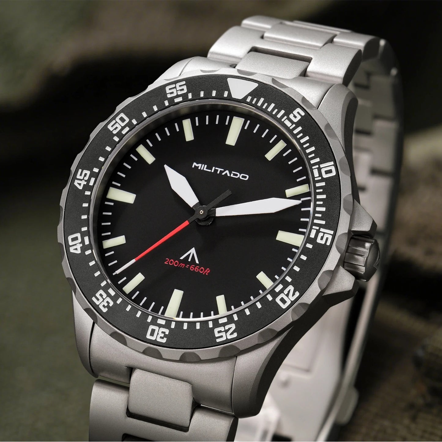 Militado Watch 39mm Dive Watches Sapphire Crystal 200M Water Resistant Swiss Luminous Ceramic Bezel Quartz Wristwatch for Men
